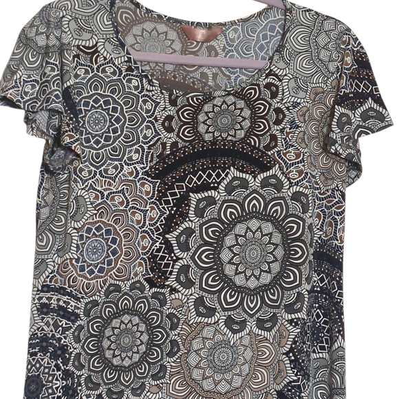 SJS Black and White Patterned Midi Dress - Picture 2 of 6